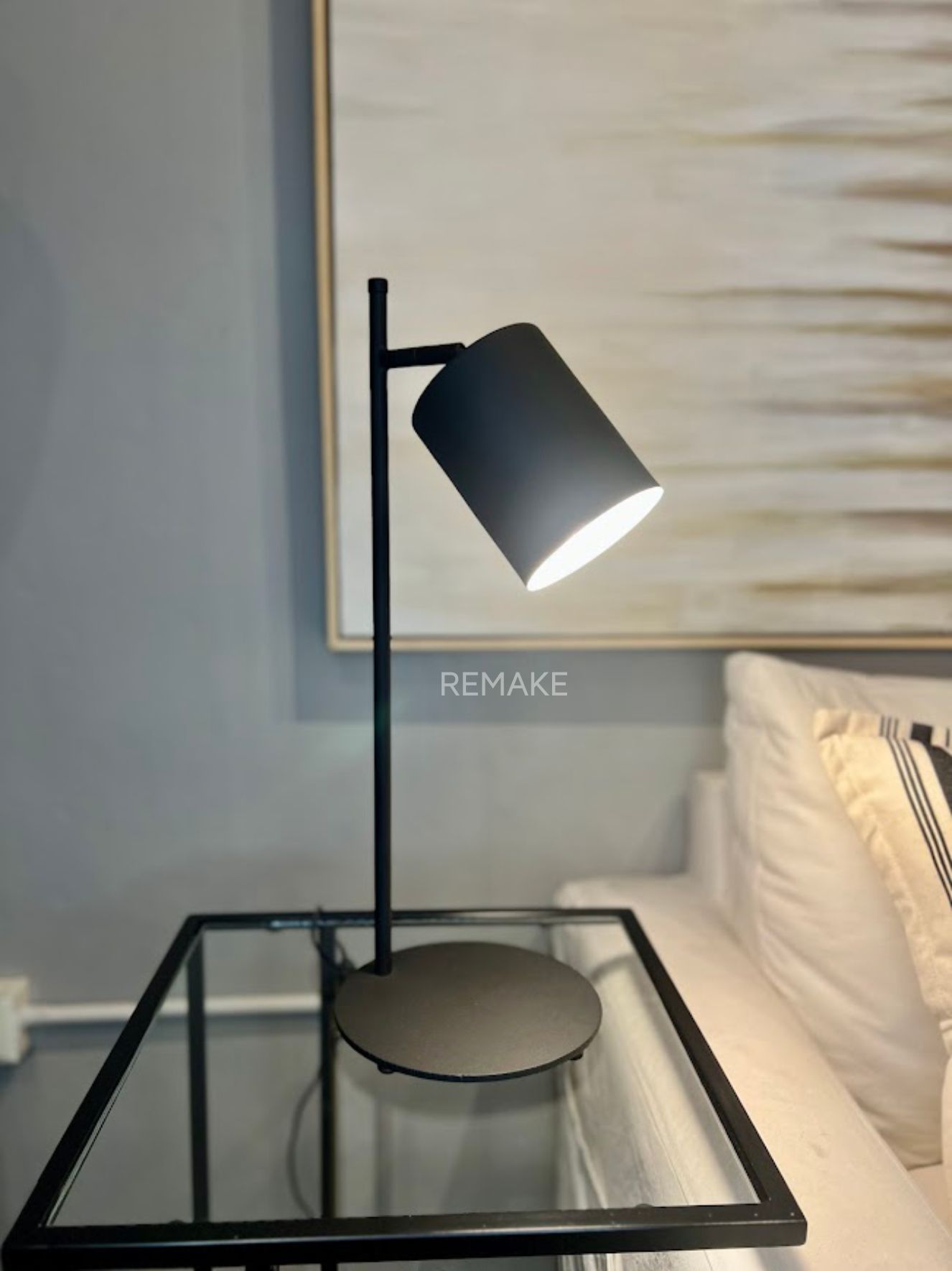Lampara de mesa Hawi
